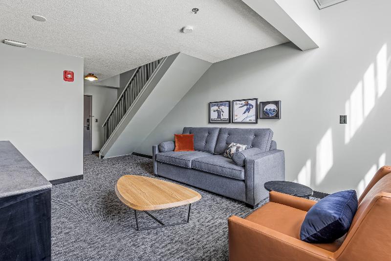 スイート, Mtn House By Basecamp