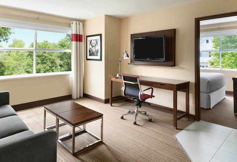 スイート, Four Points By Sheraton Surrey