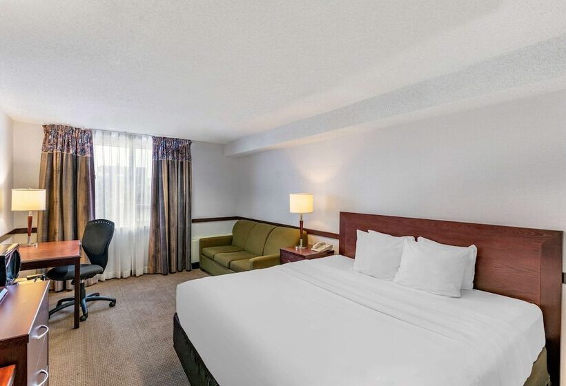 スイート, Quality Inn And Suites Montreal East