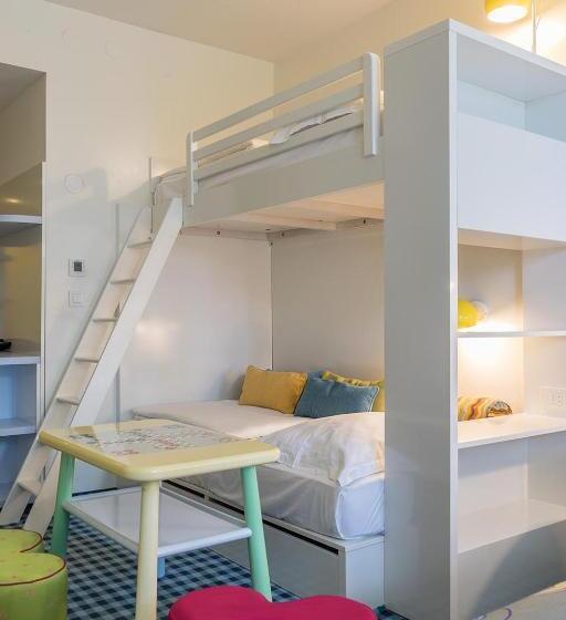اتاق خانوادگی, Amadria Park Kids Hotel Andrija