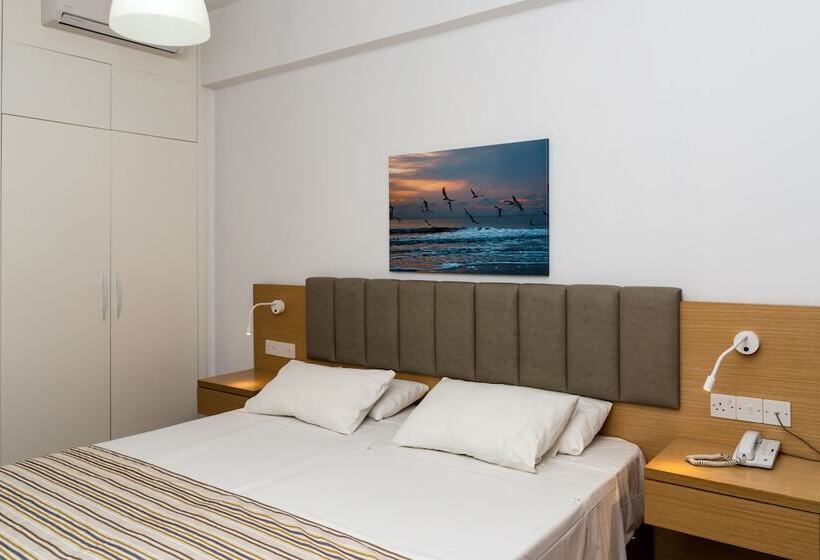 ファミリールーム, Helios Bay Hotel And Suites