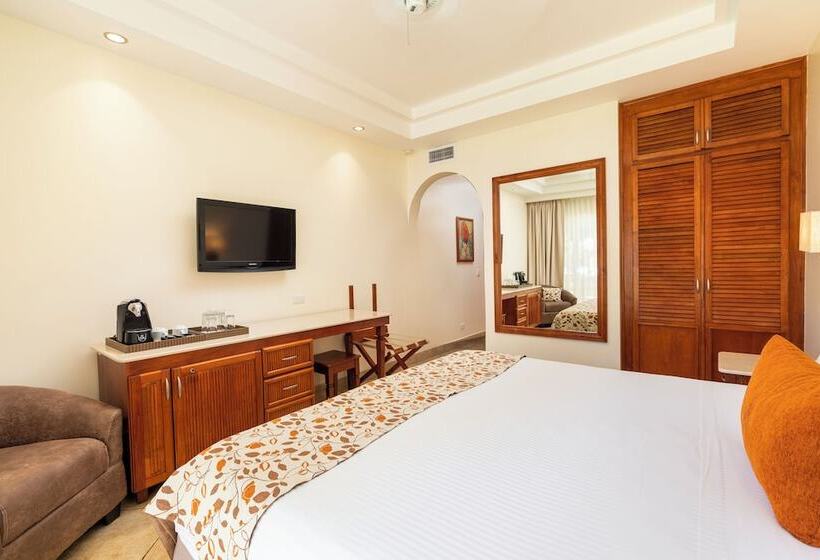 패밀리 룸, Tamarindo Diria Beach Resort