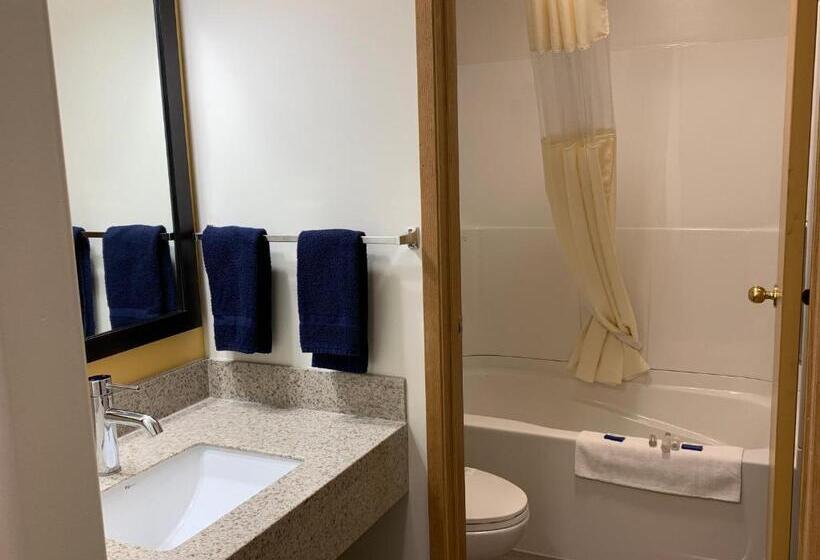Номер Стандарт 2 Двуспальные Кровати, Westway Inn Motel