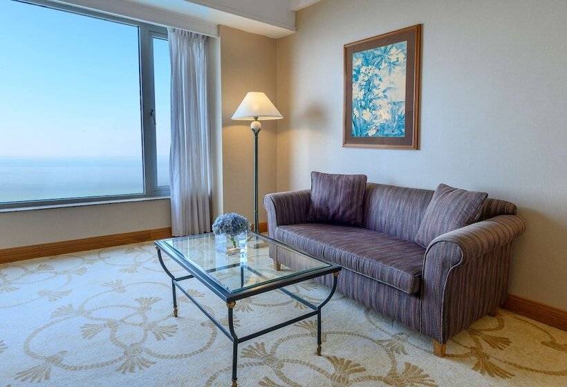 اتاق سوپریور با چشم‌انداز دریا, Shangrila Beihai