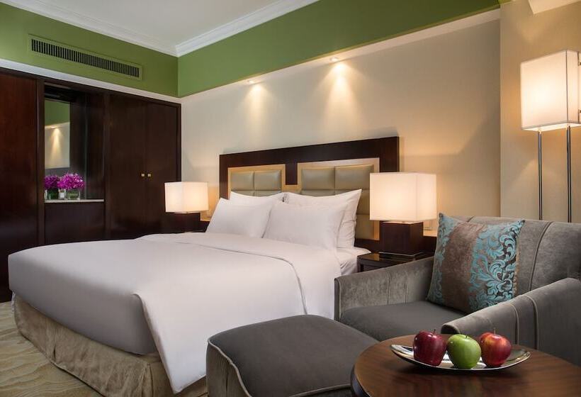 Quarto Deluxe, Hua Ting Hotel & Towers