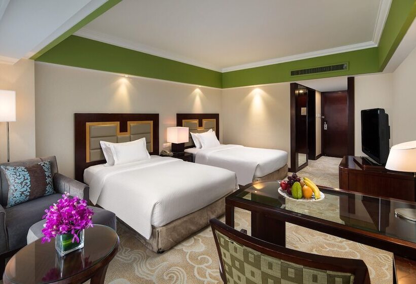 Quarto Deluxe, Hua Ting Hotel & Towers