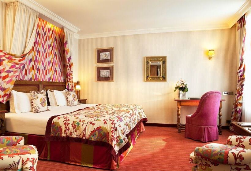 اتاق لوکس, Au Manoir Saint Germain