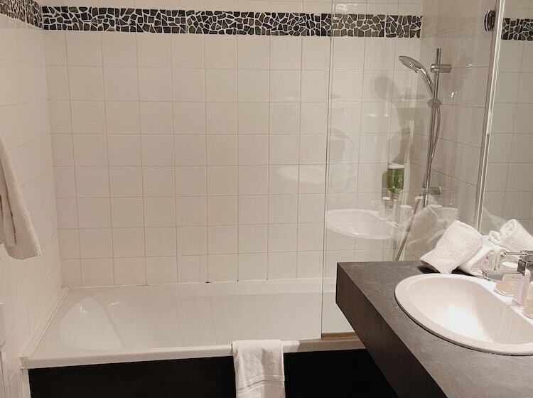 Номер Комфорт, Alfred Hotels Compiègne