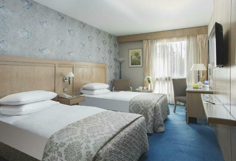 اتاق لوکس با چشم‌انداز باغ, Le Passage Cairo Hotel & Casino