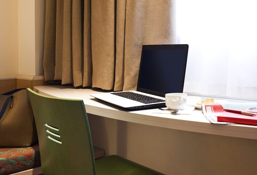Номер Стандарт, Ibis Creilsuroise