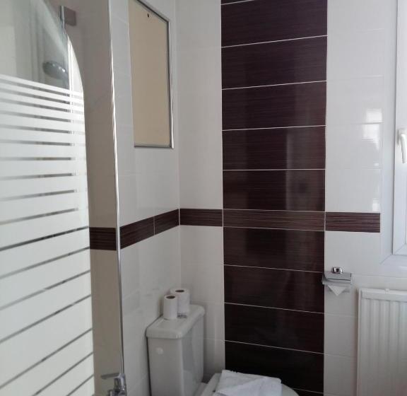 اتاق استاندارد یک نفره, Hôtel Roi René