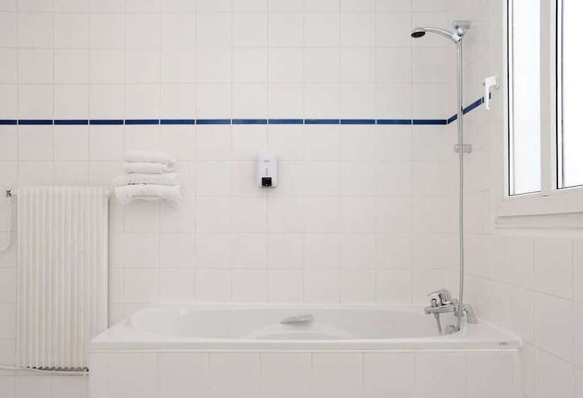 Superior Room, Odessa Montparnasse