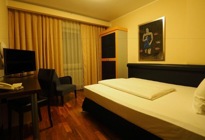 اتاق استاندارد یک نفره, Rivoli Charme