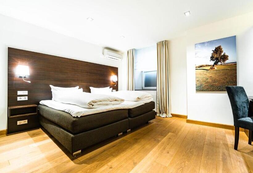 Номер Стандарт, Romantik Hotel Walhalla