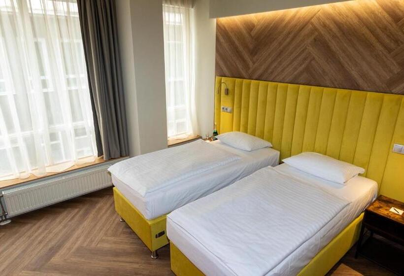 Номер Стандарт, Pilvax Hotel Budapest