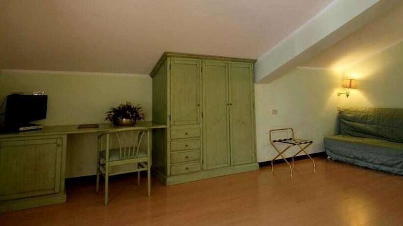 اتاق استاندارد سه نفره, Grande Albergo