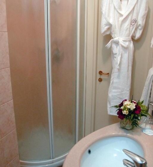 اتاق استاندارد یک نفره, Paradiso