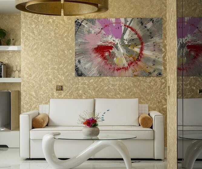 اتاق لوکس با بالکن و چشم‌انداز دریا, The Promenade Luxury Wellness