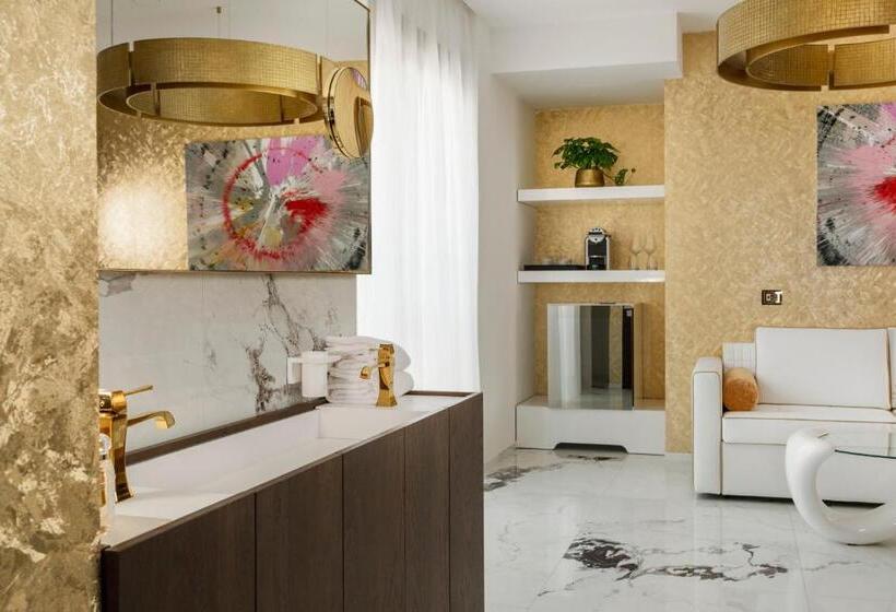 سوییت با چشم‌انداز دریا, The Promenade Luxury Wellness