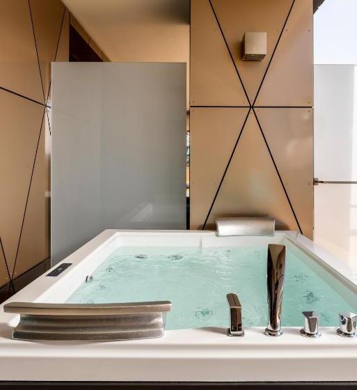 سوییت, The Promenade Luxury Wellness