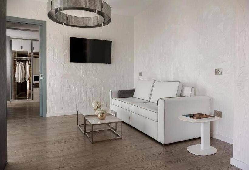 سوییت, The Promenade Luxury Wellness