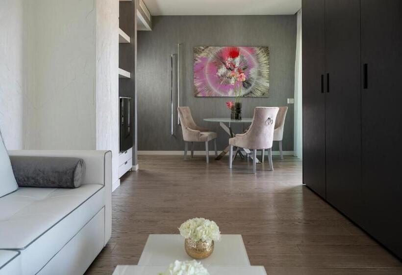 سوییت, The Promenade Luxury Wellness