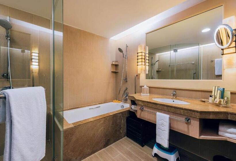 Семейный Номер Deluxe, Shangri La Rasa Ria, Kota Kinabalu
