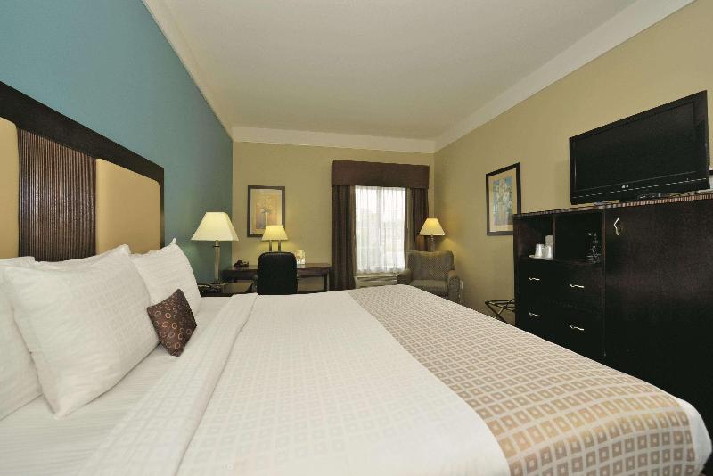 اتاق لوکس, Summit Parkview Yangon