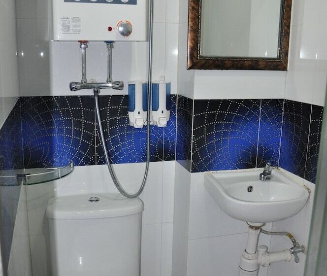 اتاق استاندارد سه نفره, New Guangzhou Guest House