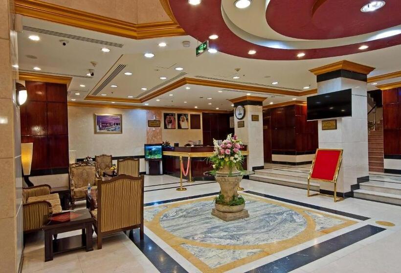 Quarto Triplo Estandar, Diyar Al Nakheel