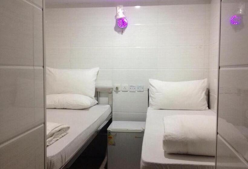 اتاق راحتی سه تخته, New Euro Asia Guest House