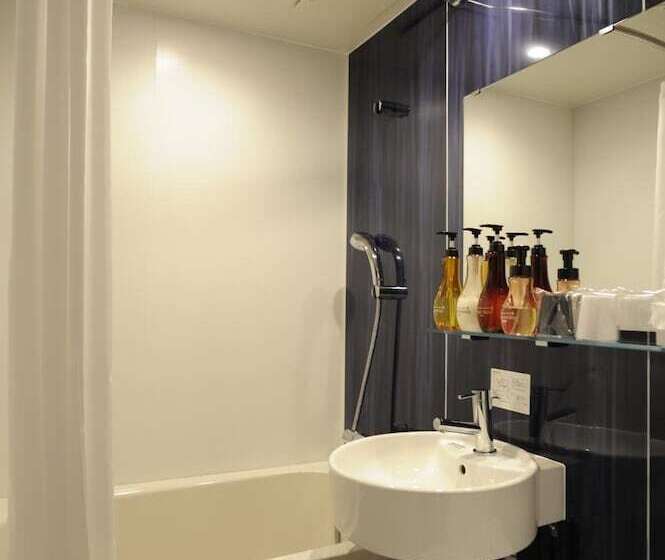 Номер Стандарт Трехместный, The Breakfast Hotel Marche Ishigaki Island