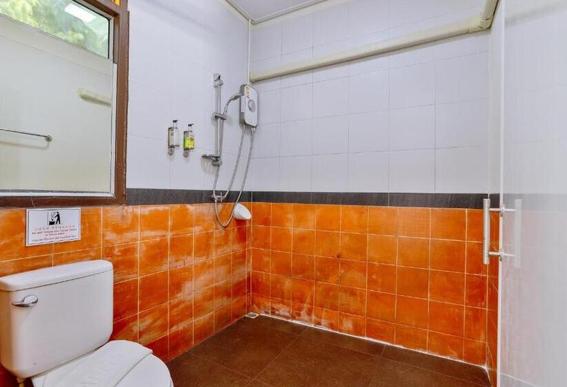 اتاق استاندارد سه نفره, Aonang Privacy Resort