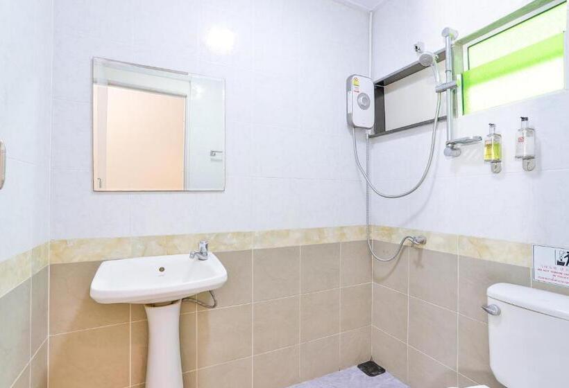 اتاق سوپریور با چشم‌انداز استخر, Aonang Privacy Resort