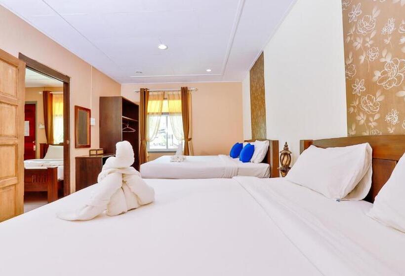 اتاق سوپریور با چشم‌انداز استخر, Aonang Privacy Resort