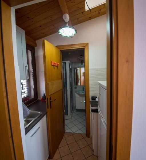 استودیو استاندارد با بالکن, A Cumerdia   Casa Vacanze