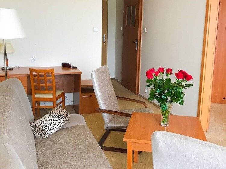 استودیوی استاندارد, Albatros Medical Spa
