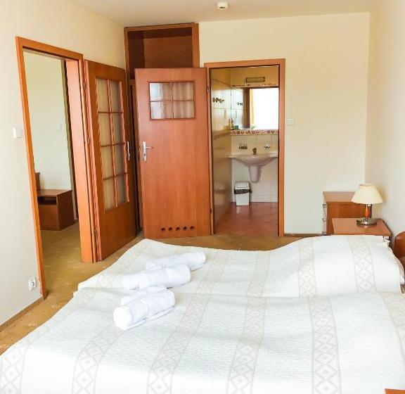 استودیوی استاندارد, Albatros Medical Spa