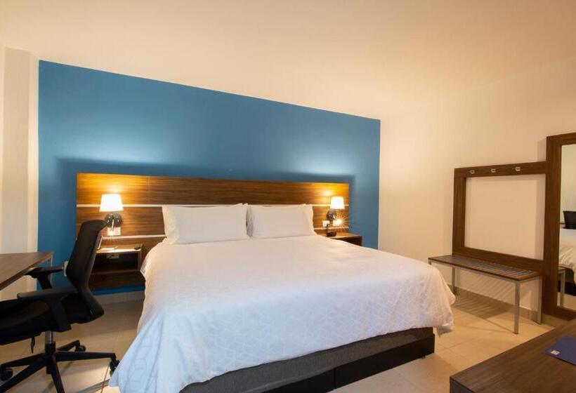 اتاق استاندارد با تخت بزرگ, Holiday Inn Express Merida Centro, An Ihg