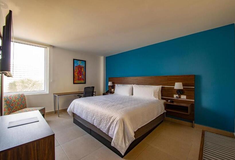 اتاق استاندارد با چشم‌انداز شهر, Holiday Inn Express Merida Centro, An Ihg