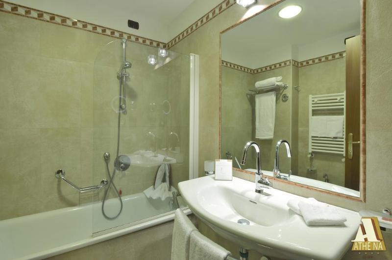 اتاق سوپریور با تخت بزرگ, Distinction Whangarei Hotel & Conference Centre