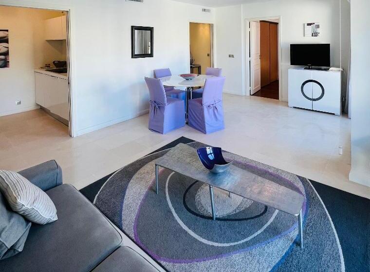 Apartamento Superior 1 Dormitório, Residence Carlton Riviera