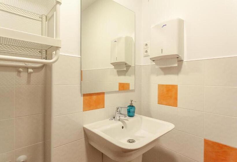 Кровать в Общей Комнате, El Albergue De Sigüenza