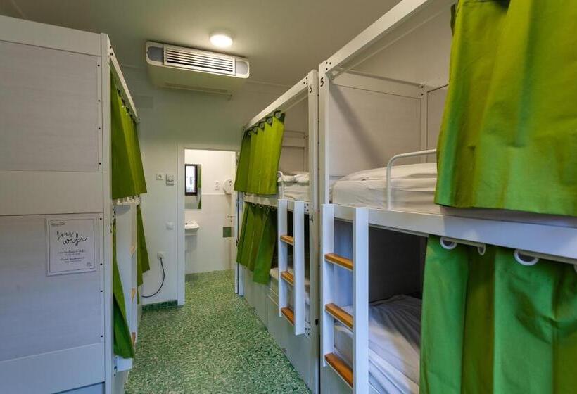 Кровать в Общей Комнате, El Albergue De Sigüenza