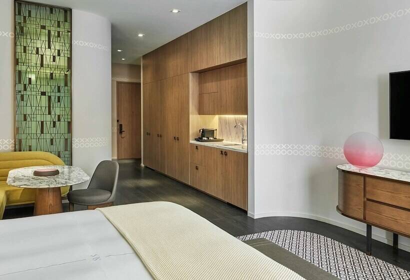 Студия Deluxe, Sls Lux Brickell