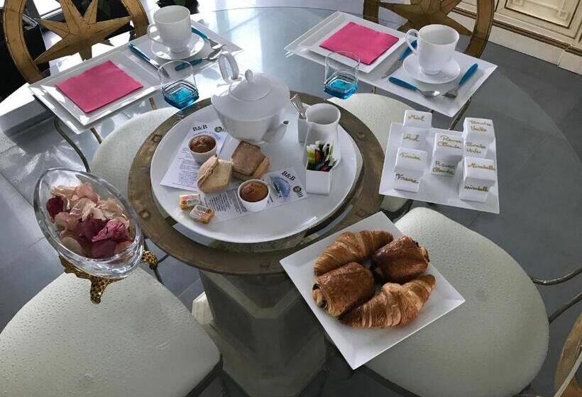 اتاق استاندارد با چشم‌انداز باغ, Domaine Georges V