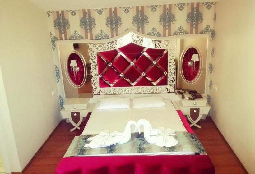 سوئیت با تخت بزرگ, By Historial Hotel Due