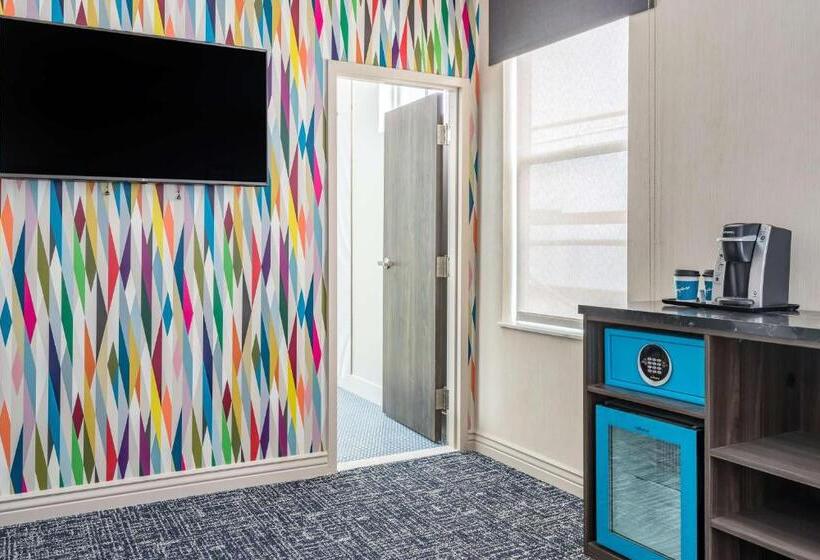 Suite Familiar, Signature San Francisco
