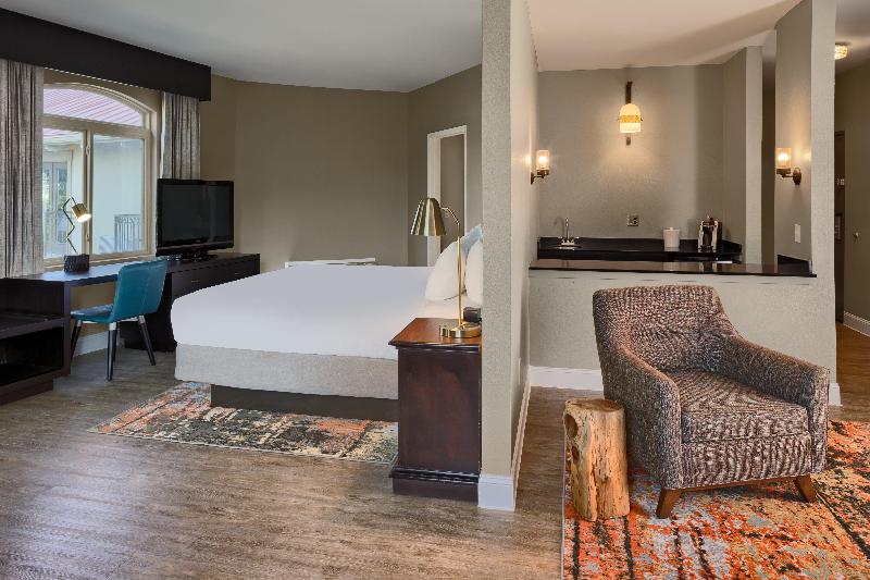 Suite, Signature San Francisco