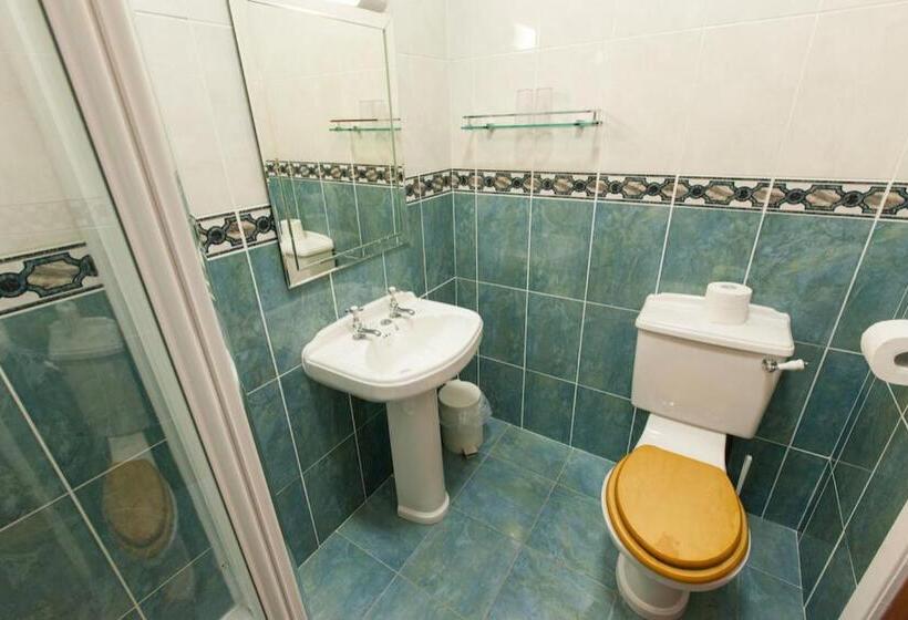 اتاق استاندارد, Cedars Apartment